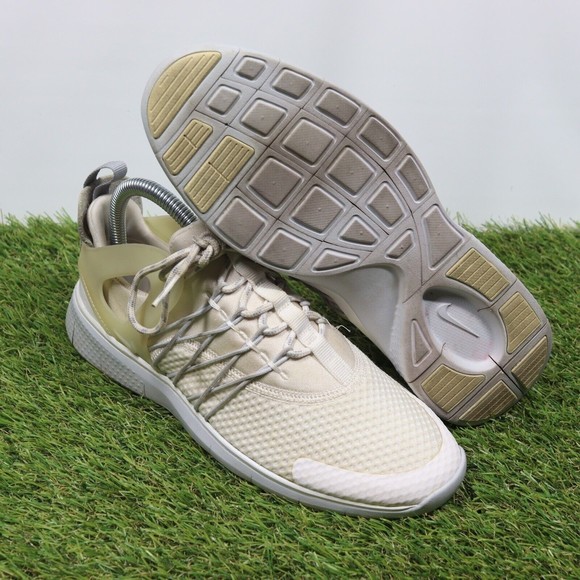 Nike Women's White Free Viritous Running Shoes 725060-100 Size 6.5 - Picture 1 of 11